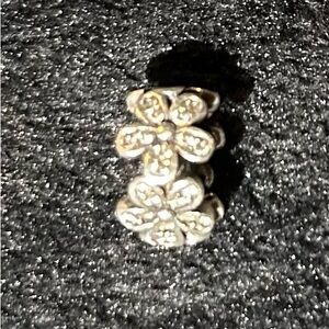 Pandora flower charm